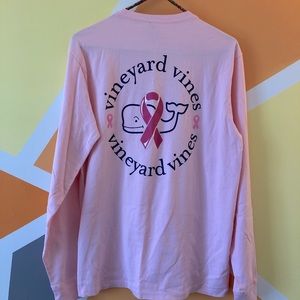 NWT: Vineyard Vines breast cancer awareness